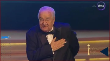 كريم عبد العزيز يوجه رسالة مُعبرة بعد تكريم والده في مهرجان القاهرة السينمائي